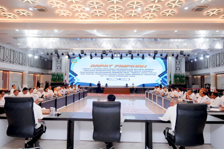 Kepala Bapenda Sumut Sutan Tolang menjelaskan capaian PAD Sumatera Utara tahun 2026.